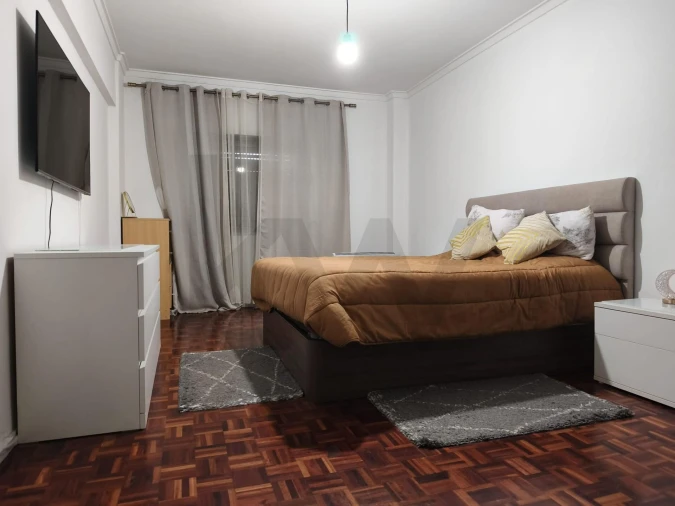 Apartamento T2 para Venda em Massamá e Monte Abraão Foto 28