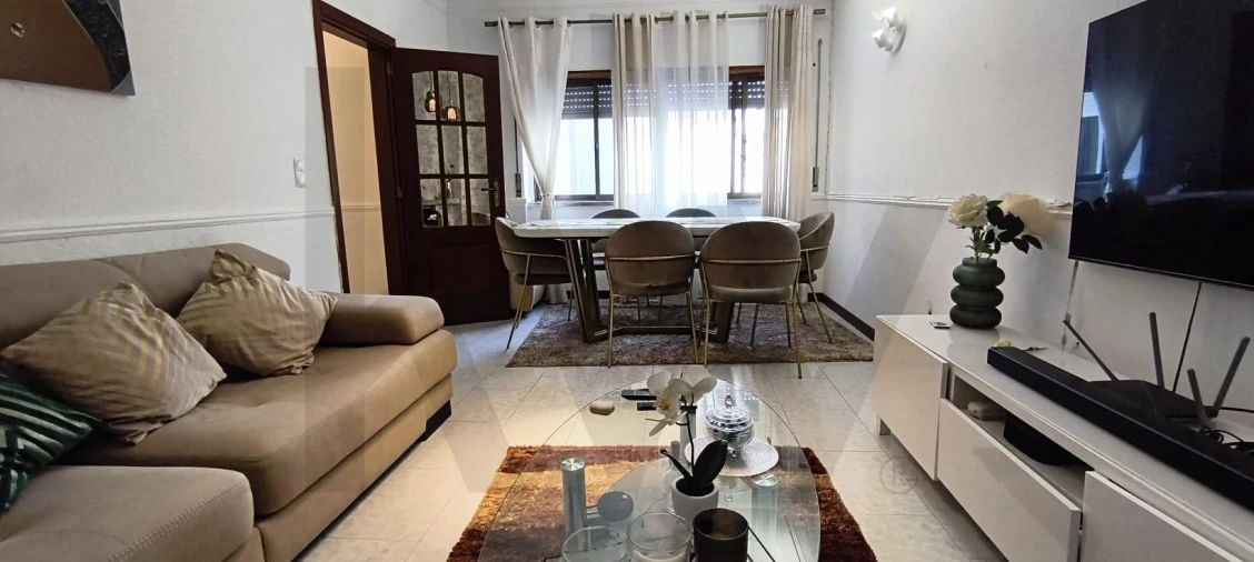 Apartamento T2 para Venda em Massamá e Monte Abraão Foto 2