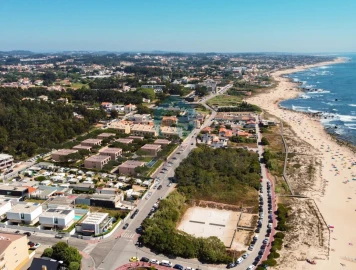 Moradia T4 para Venda em Madalena