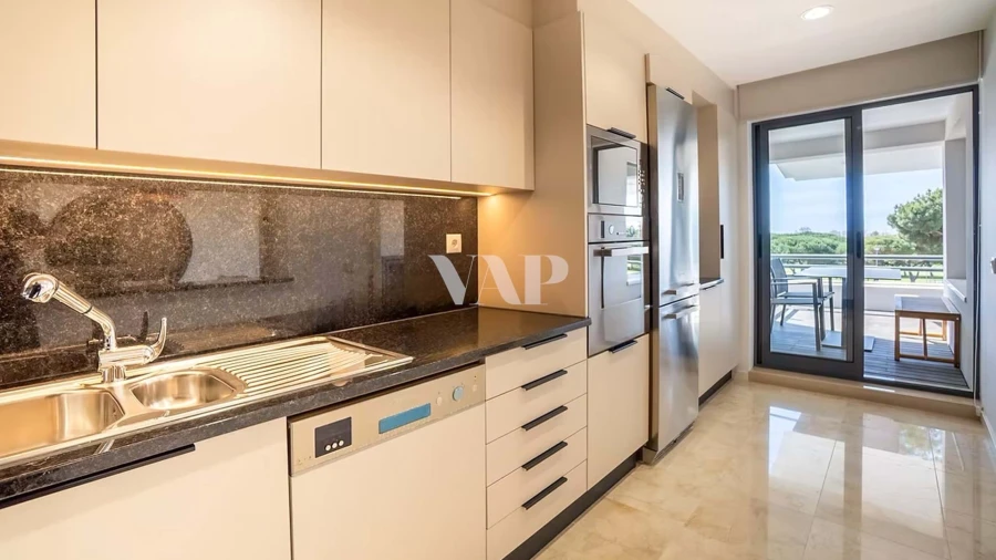 Apartamento T2 para Venda em Quarteira Foto 3