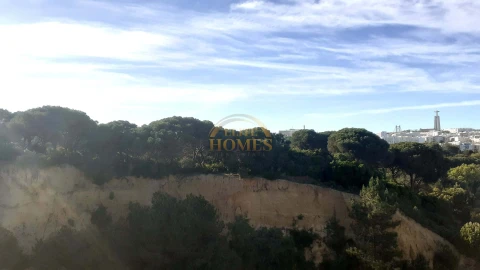 Apartamento T3 para Venda em Laranjeiro e Feijó