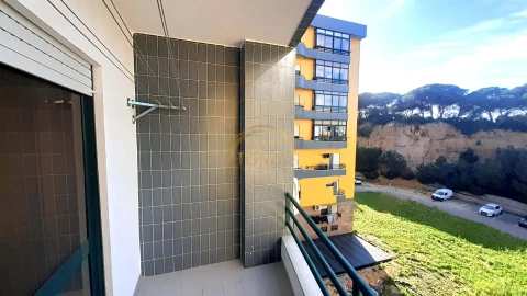 Apartamento T3 para Venda em Laranjeiro e Feijó