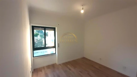 Apartamento T3 para Venda em Laranjeiro e Feijó