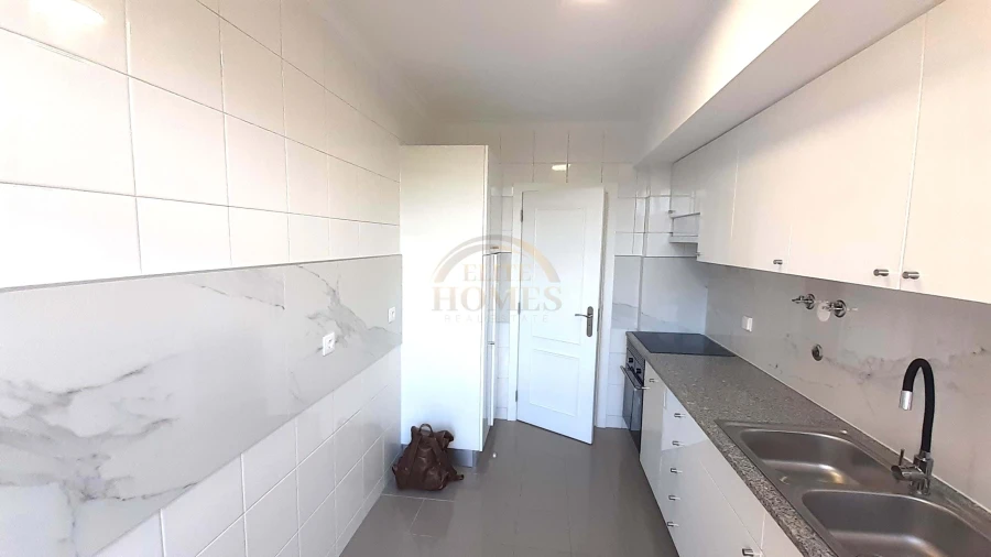 Apartamento T3 para Venda em Laranjeiro e Feijó Foto 4