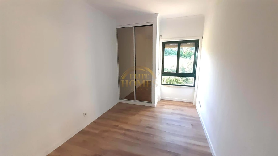 Apartamento T3 para Venda em Laranjeiro e Feijó Foto 23