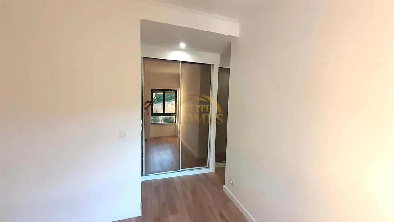 Apartamento T3 para Venda em Laranjeiro e Feijó Foto 9