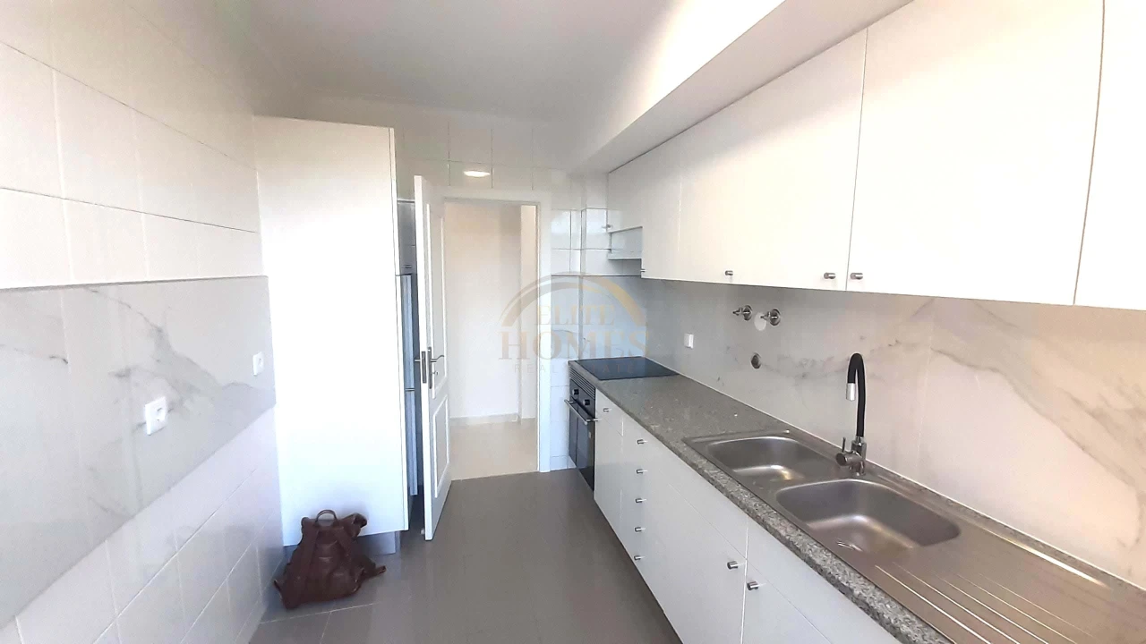 Apartamento T3 para Venda em Laranjeiro e Feijó Foto 6