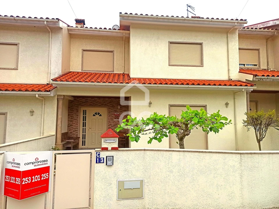 Moradia T3 para Venda em Basto Foto 47