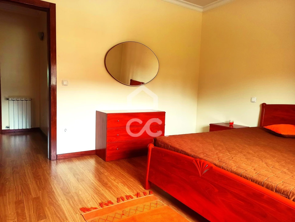 Moradia T3 para Venda em Basto Foto 16