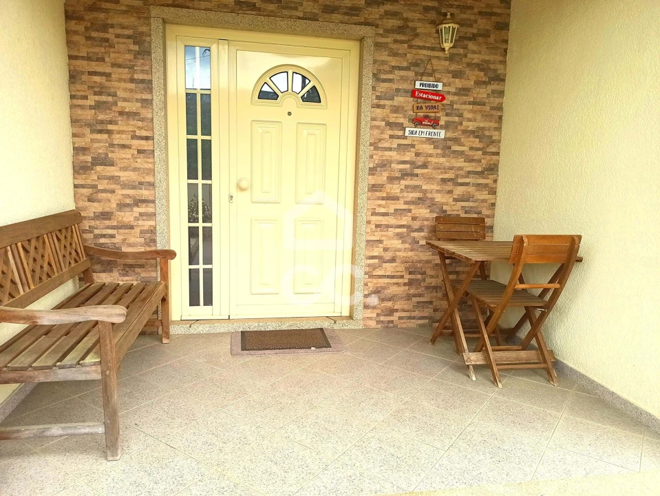 Moradia T3 para Venda em Basto Foto 49