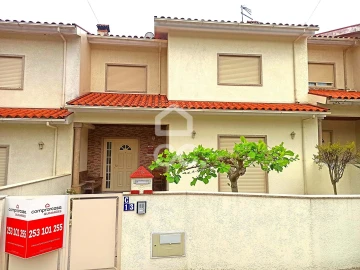 Moradia T3 para Venda em Basto