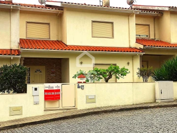 Moradia T3 para Venda em Basto