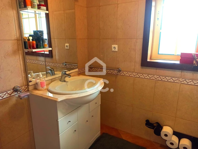 Moradia T3 para Venda em Basto Foto 35