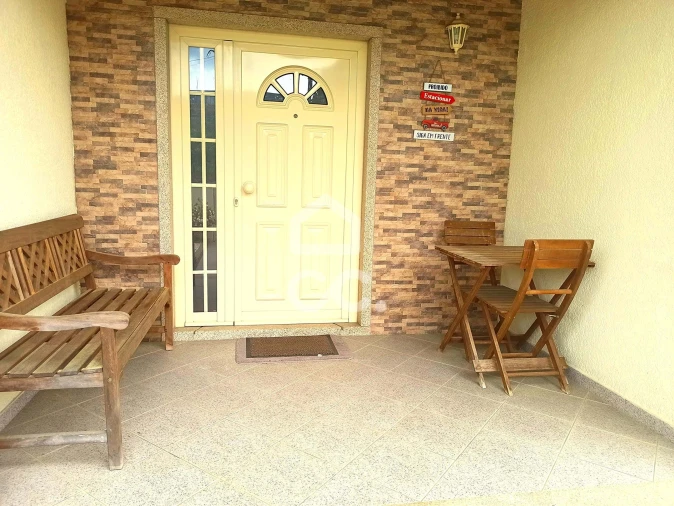 Moradia T3 para Venda em Basto Foto 49