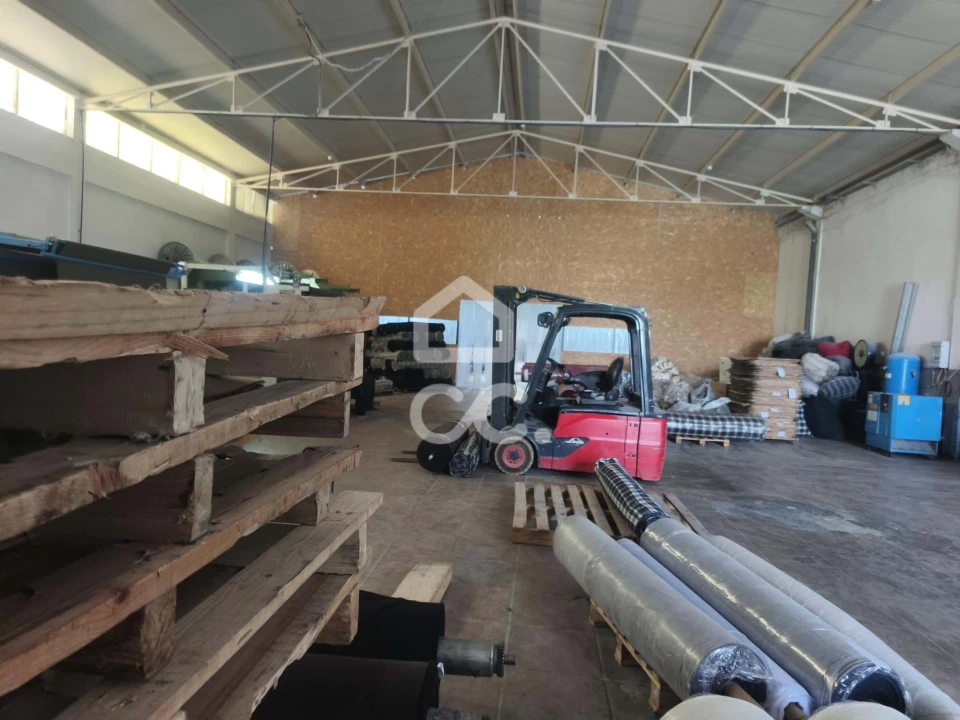 Armazém para Venda em Oliveira (Santa Maria) Foto 10