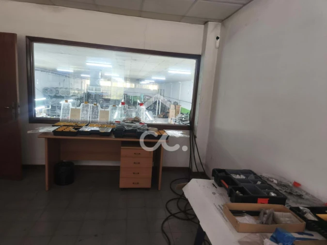 Armazém para Venda em Oliveira (Santa Maria) Foto 5