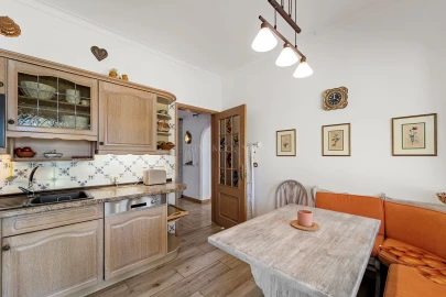 Moradia T4 para Venda em Santa Barbara de Nexe