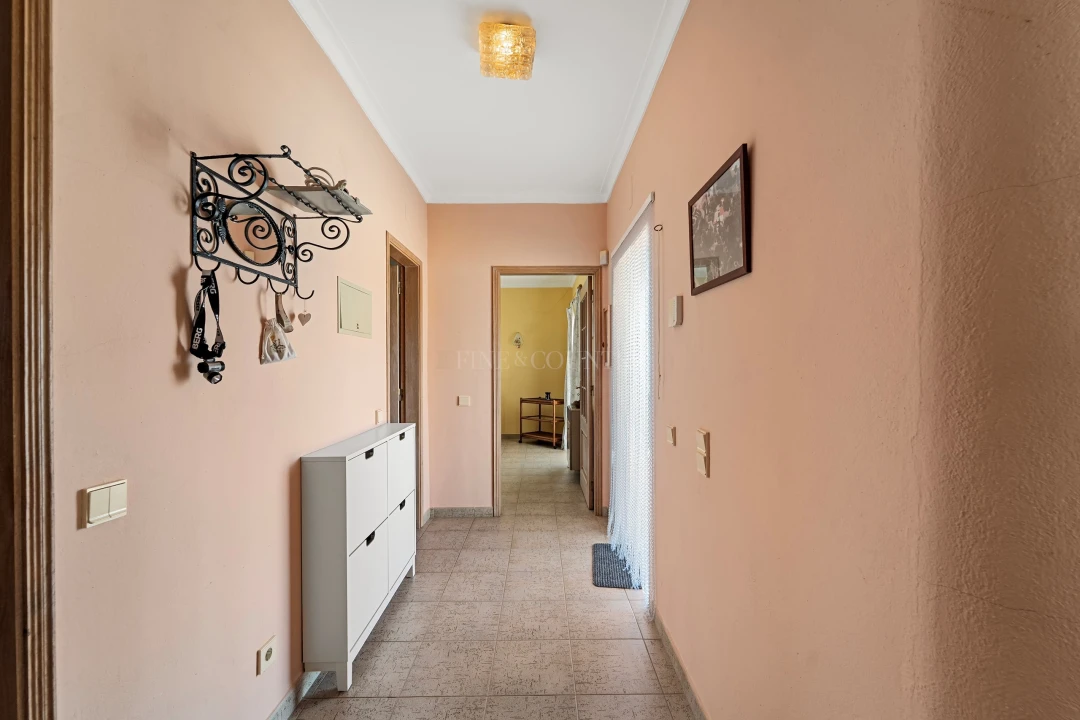 Moradia T4 para Venda em Santa Barbara de Nexe Foto 44