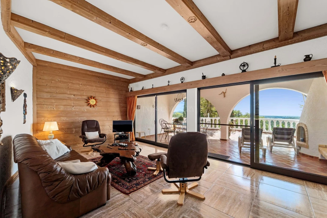 Moradia T4 para Venda em Santa Barbara de Nexe Foto 40