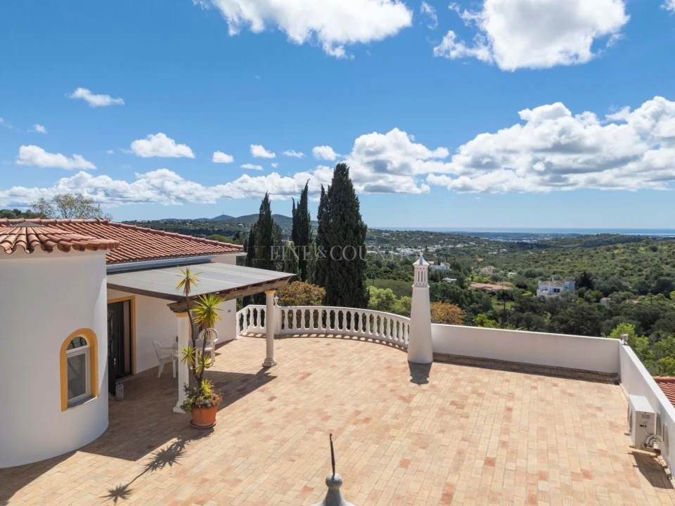 Moradia T4 para Venda em Santa Barbara de Nexe Foto 50