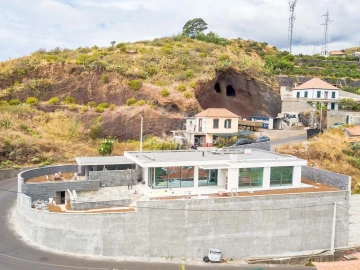 Moradia T3 para Venda em Ribeira Brava