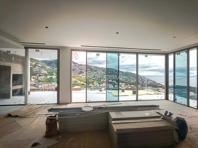 Moradia T3 para Venda em Ribeira Brava Foto 4