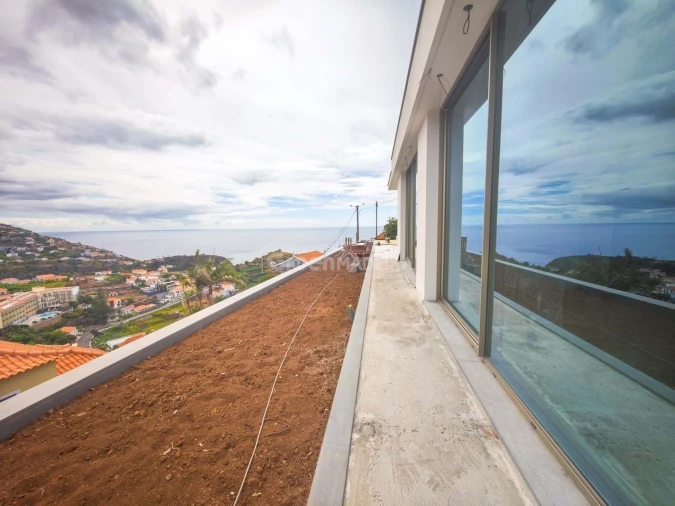 Moradia T3 para Venda em Ribeira Brava Foto 5