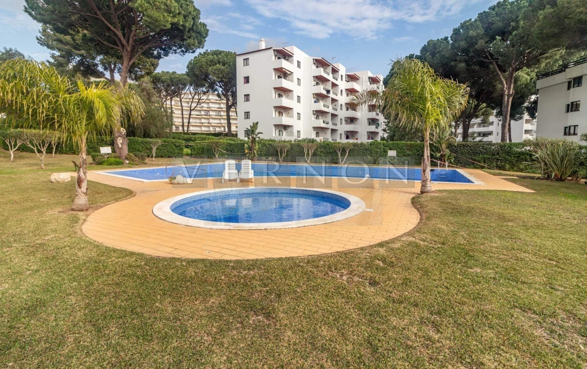 Apartamento T1 para Venda em Quarteira Foto 1