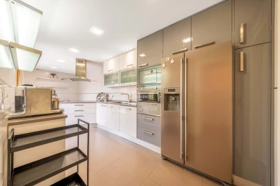 Moradia T4 para Venda em Agualva e Mira-Sintra