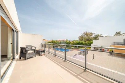 Moradia T4 para Venda em Agualva e Mira-Sintra