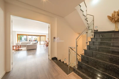 Moradia T4 para Venda em Agualva e Mira-Sintra