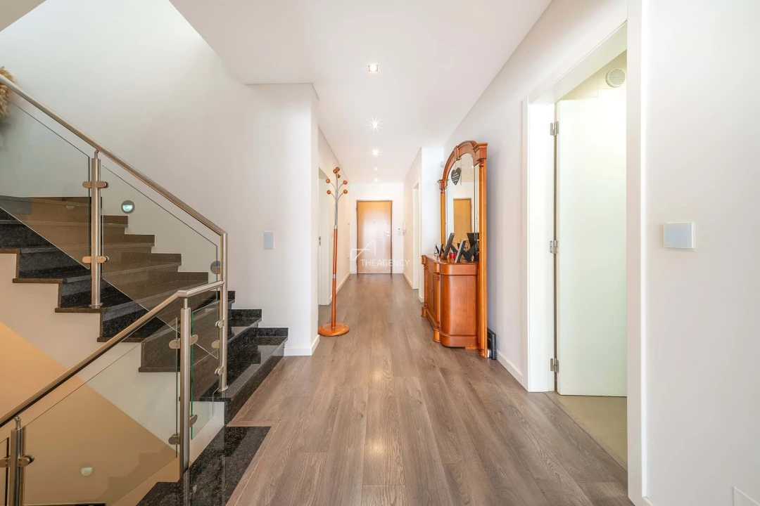 Moradia T4 para Venda em Agualva e Mira-Sintra Foto 11