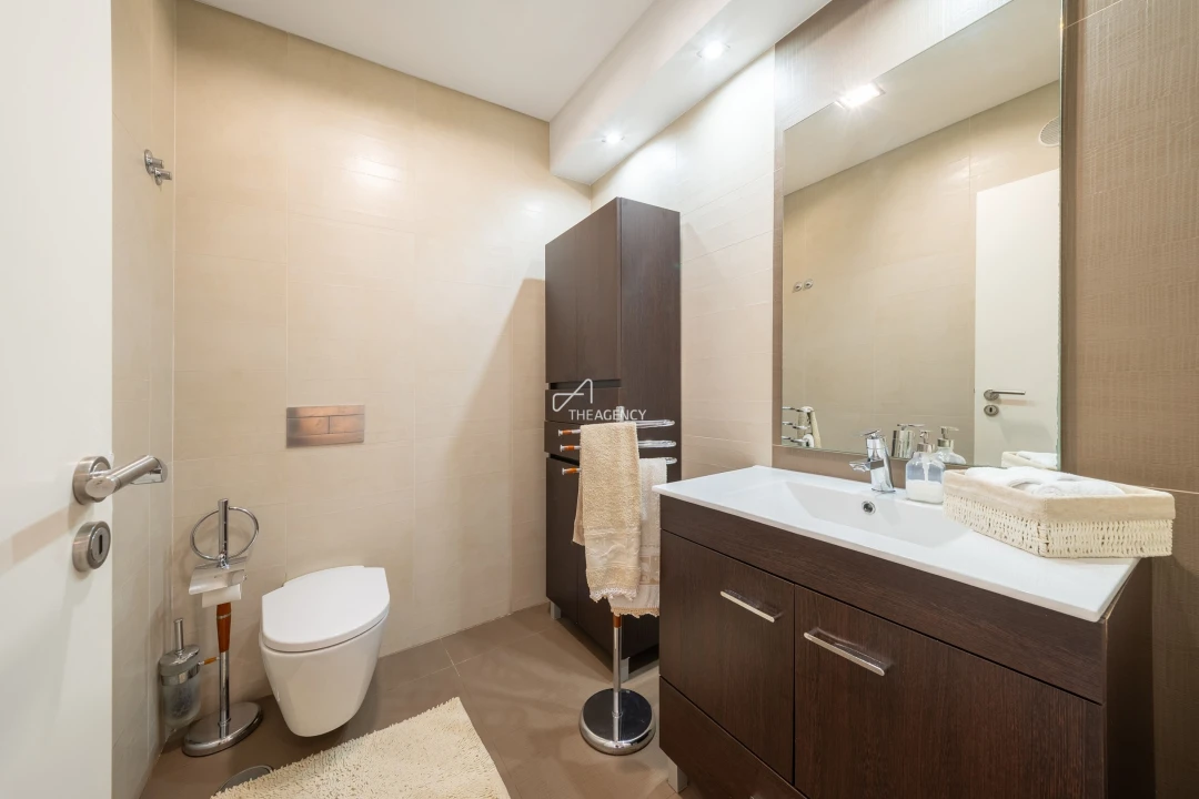 Moradia T4 para Venda em Agualva e Mira-Sintra Foto 10