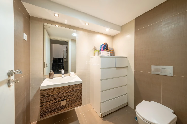 Moradia T4 para Venda em Agualva e Mira-Sintra Foto 9