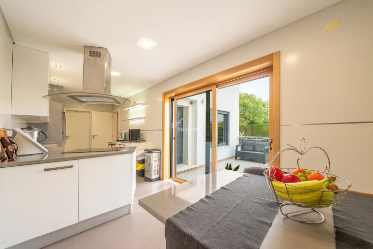 Moradia T4 para Venda em Agualva e Mira-Sintra Foto 8