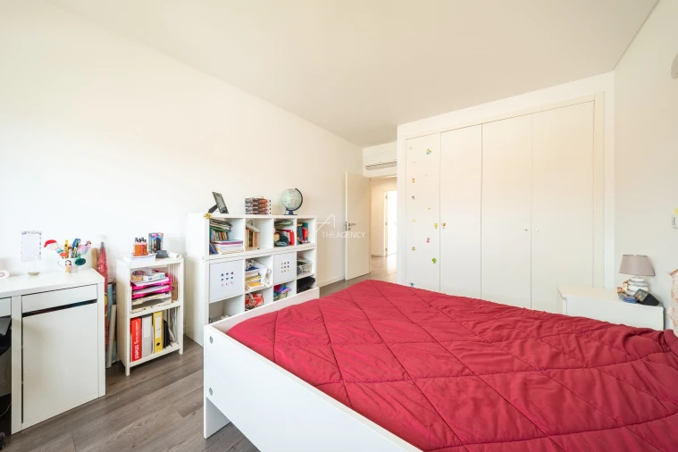 Moradia T4 para Venda em Agualva e Mira-Sintra Foto 14