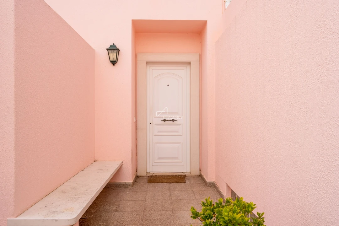 Moradia T3 para Venda em Alcabideche Foto 6