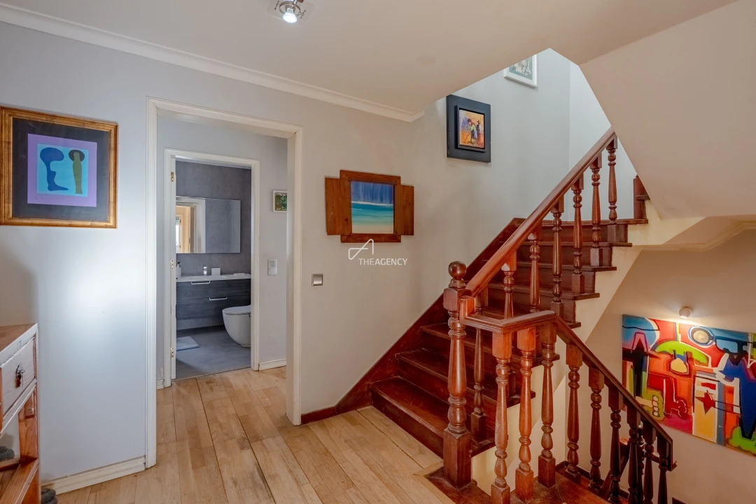 Moradia T3 para Venda em Alcabideche Foto 41