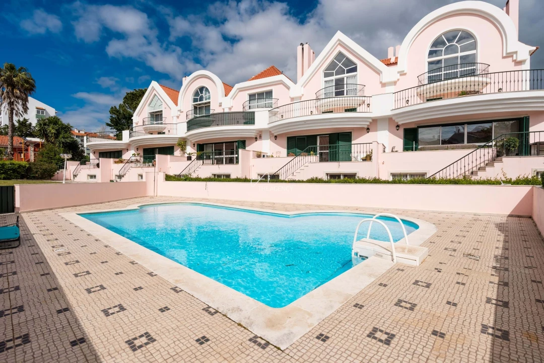 Moradia T3 para Venda em Alcabideche Foto 1