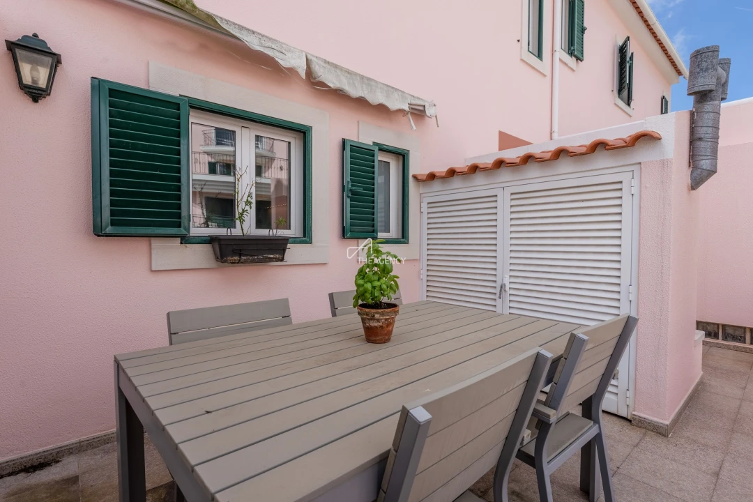 Moradia T3 para Venda em Alcabideche Foto 7