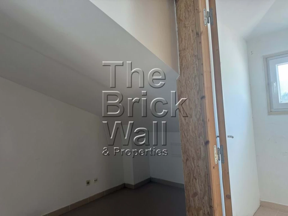 Moradia T4 para Venda em Arruda dos Vinhos Foto 3