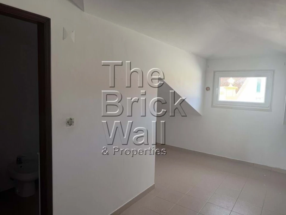 Moradia T4 para Venda em Arruda dos Vinhos Foto 8