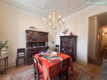 Apartamento T5 para Venda em Arroios