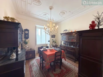 Apartamento T5 para Venda em Arroios