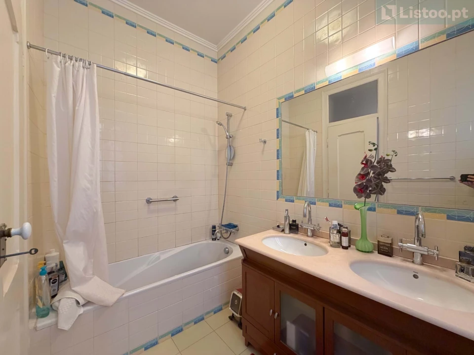 Apartamento T5 para Venda em Arroios Foto 17