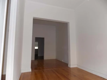 Apartamento T4 para Venda em Arroios