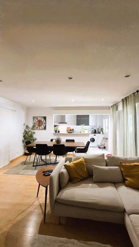 Apartamento T2 para Venda em Ramada e Caneças