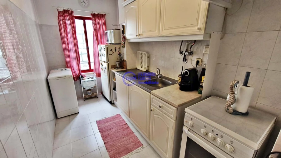 Apartamento T1 para Venda em Armação de Pera Foto 11