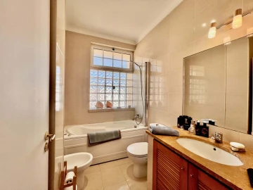 Moradia T5 para Venda em Alcabideche