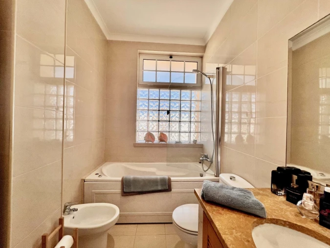 Moradia T5 para Venda em Alcabideche Foto 27